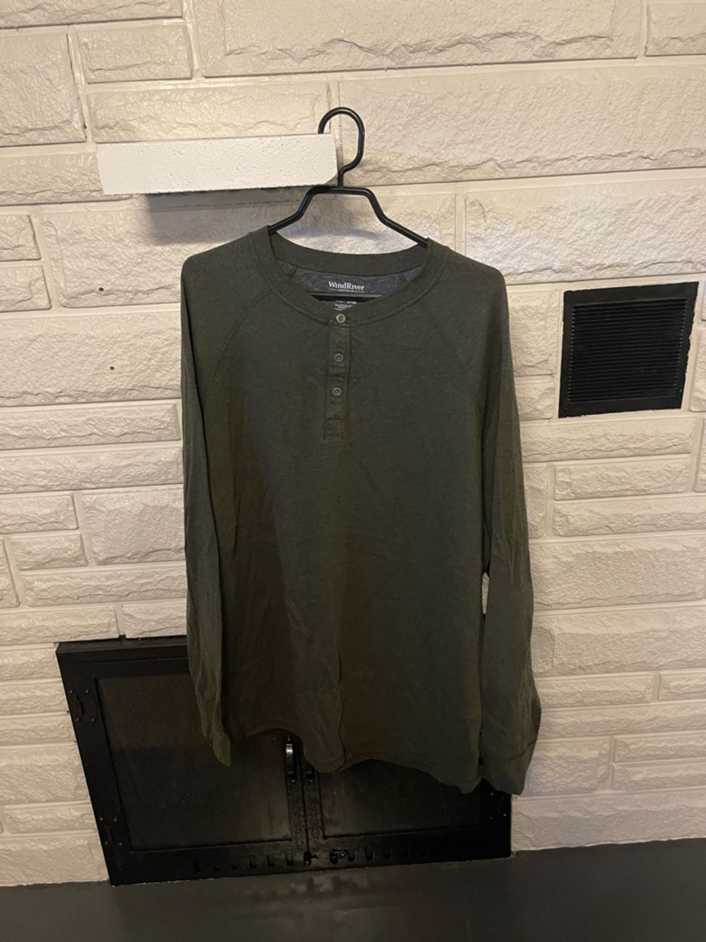 WindRiver Olive Green Long-Sleeve Henley Shirt
